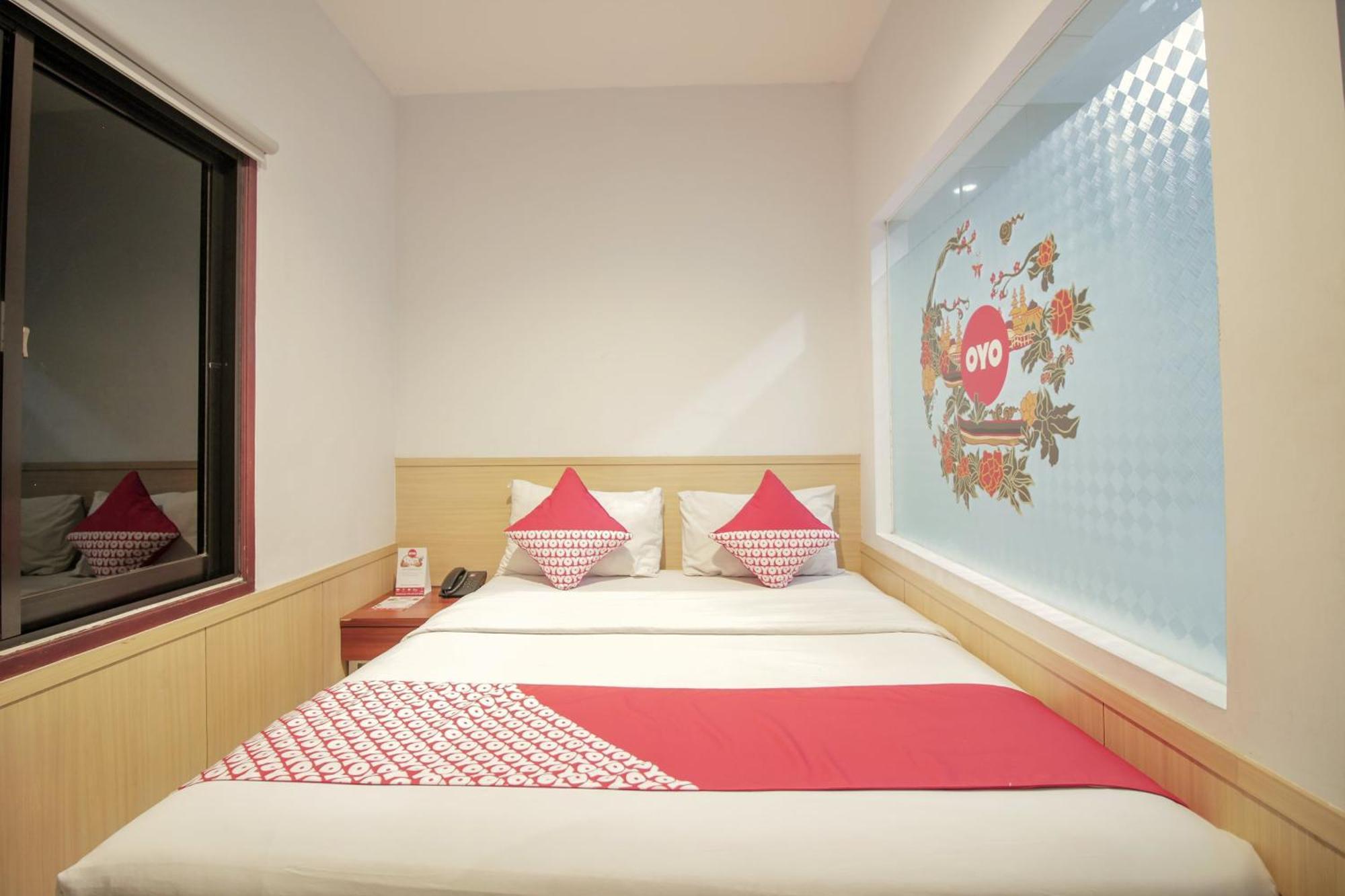 Collection O 295 Grha Ciumbuleuit Guest House Bandung Exterior photo