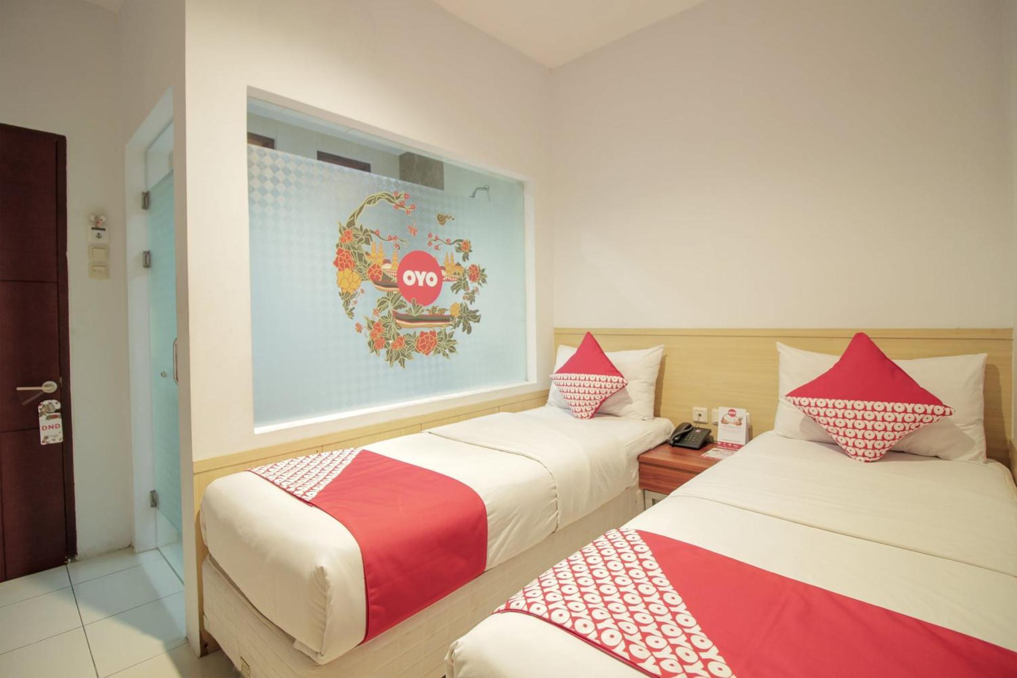 Collection O 295 Grha Ciumbuleuit Guest House Bandung Exterior photo