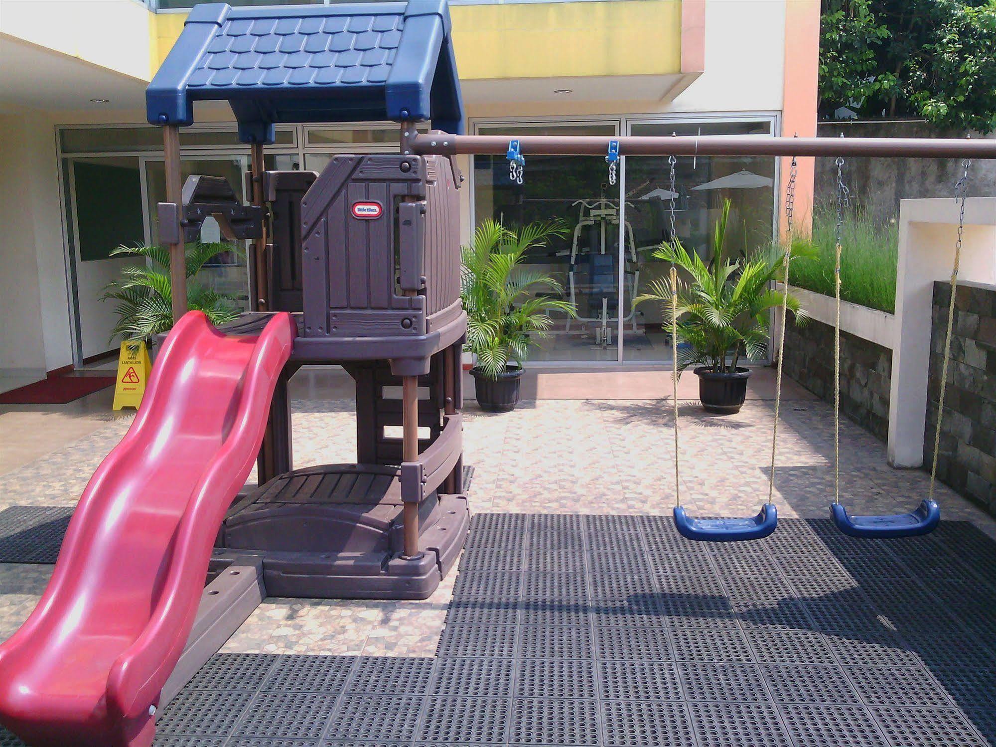 Collection O 295 Grha Ciumbuleuit Guest House Bandung Exterior photo